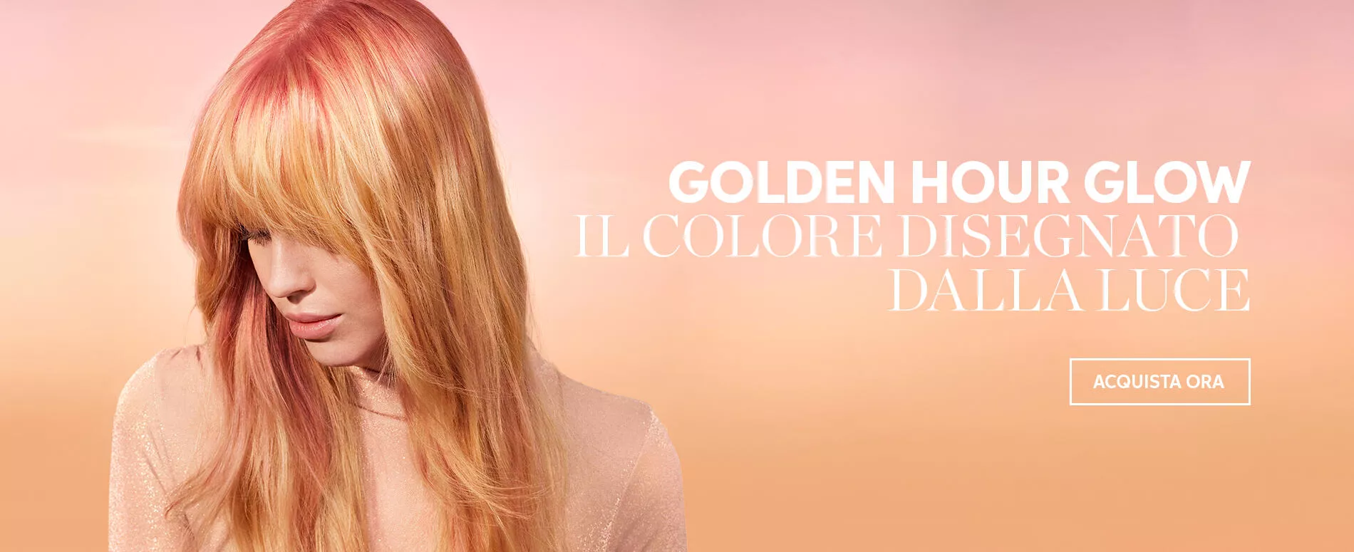 Banner Golden Hour Glow con donne con capelli sfumati rosa pesca su sfondo sfumato pesca